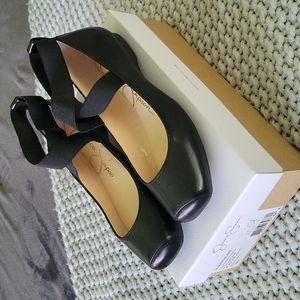 Black leather Jessica Simpson Mandalaye shoe size 9 NWOT